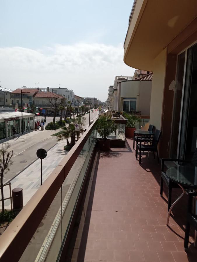 Hotel Acapulco ريميني المظهر الخارجي الصورة